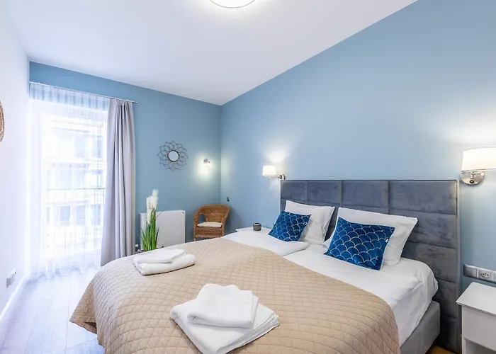 Wave Apartments - Blue Old Town